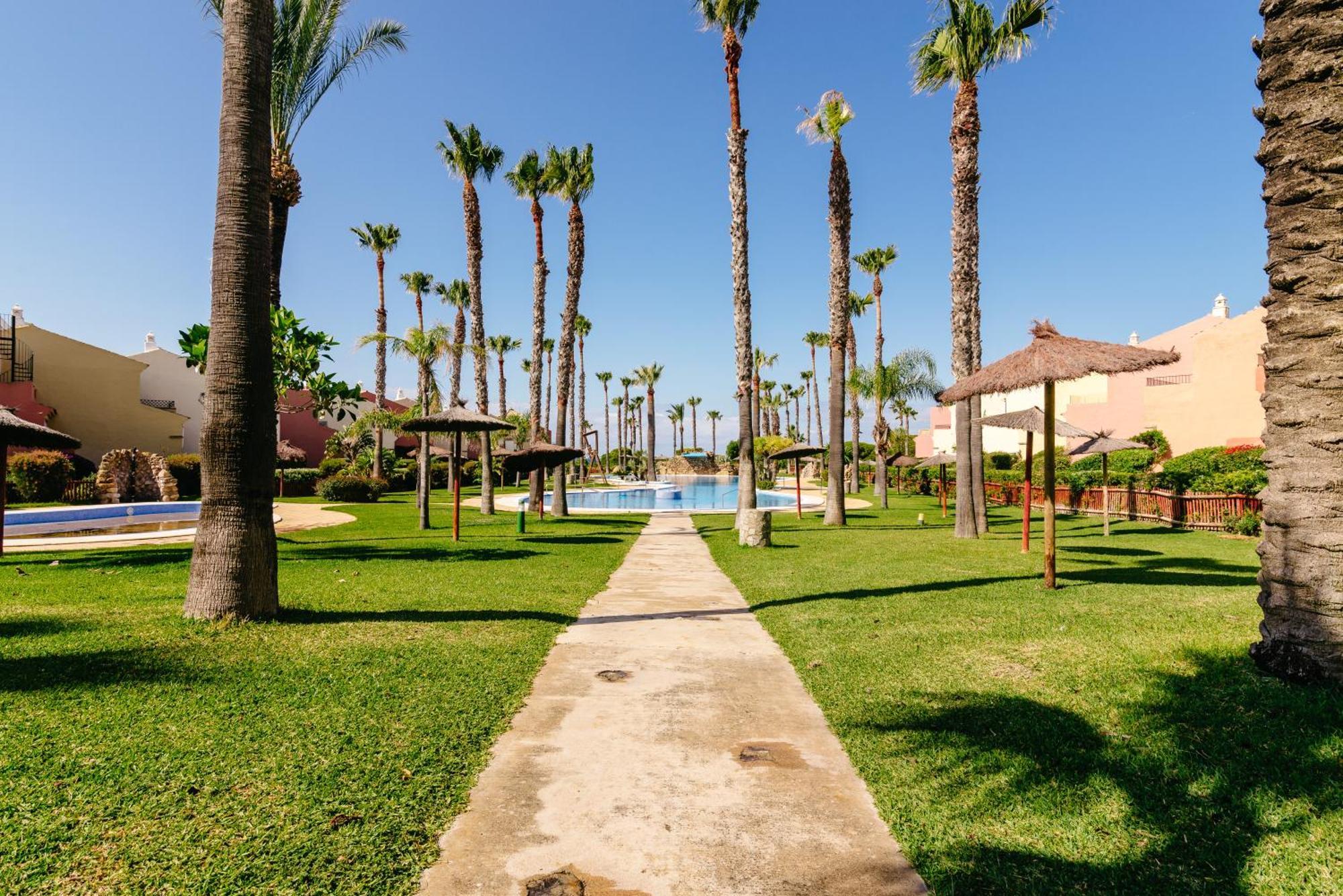 Urbanizacion De Lujo En Zahara De Los Atunes Con Acceso Privado A Playa, Piscina, Paddle Zewnętrze zdjęcie